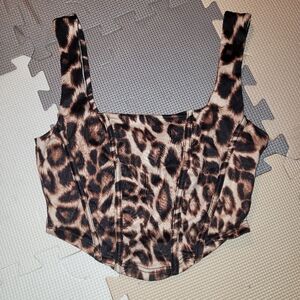 Leopard print crop top